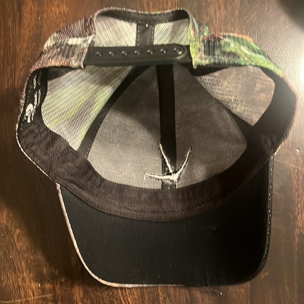 Mossy Oak Camo Cap - Picture 8 of 9